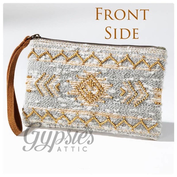 Anya Handmade Ethnic Pattern Clutch from Ruggine - Picture 2 of 8